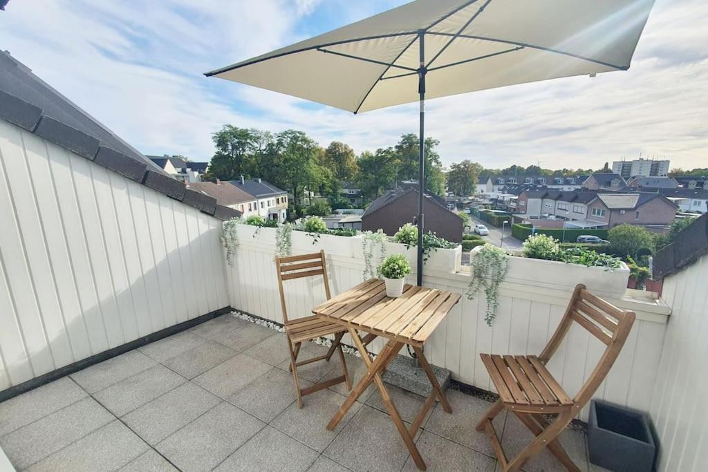 Modernes Und Ruhiges Appartement Mit Loggia Marl Exteriör bild
