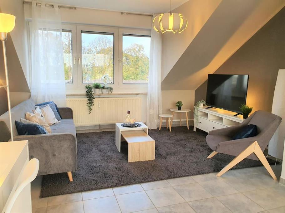 Modernes Und Ruhiges Appartement Mit Loggia Marl Exteriör bild