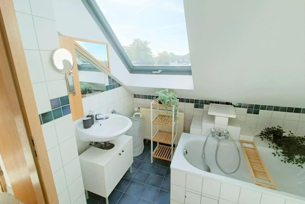 Modernes Und Ruhiges Appartement Mit Loggia Marl Exteriör bild