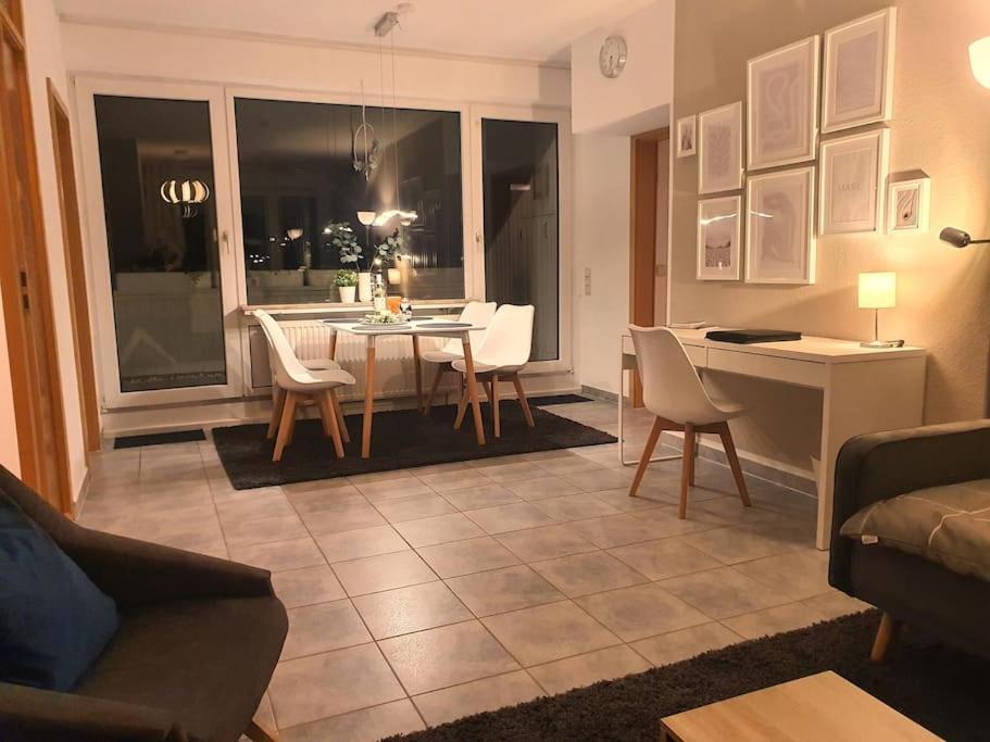Modernes Und Ruhiges Appartement Mit Loggia Marl Exteriör bild