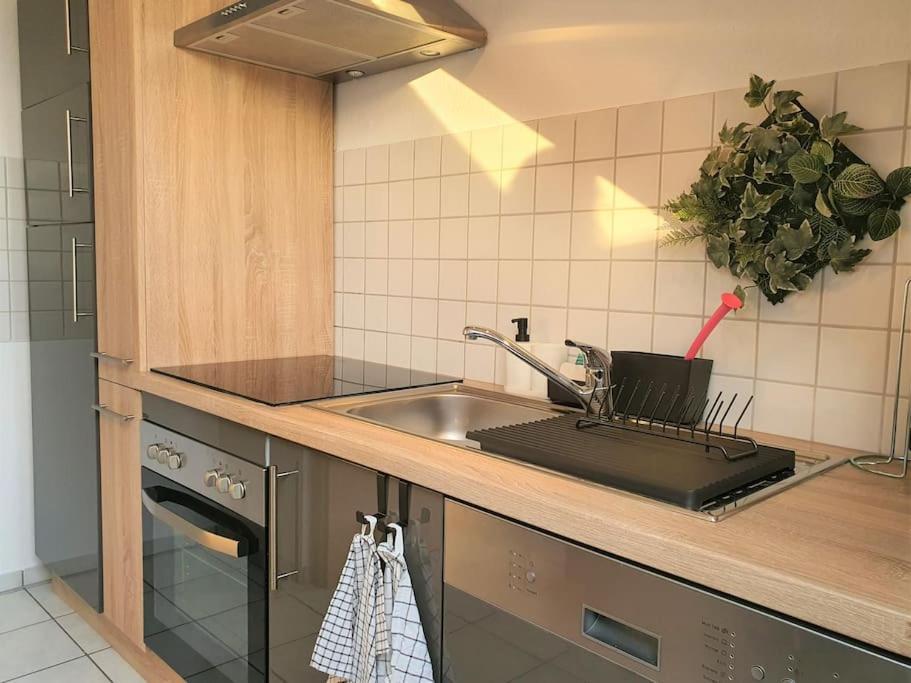 Modernes Und Ruhiges Appartement Mit Loggia Marl Exteriör bild